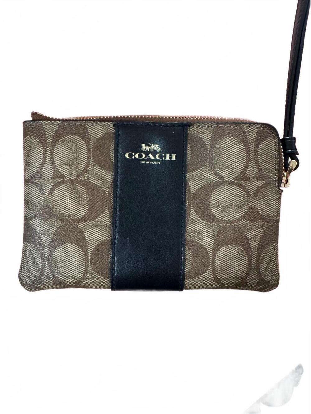 C6.9 Coach Corner Zip Wristlet in Signature Canvas